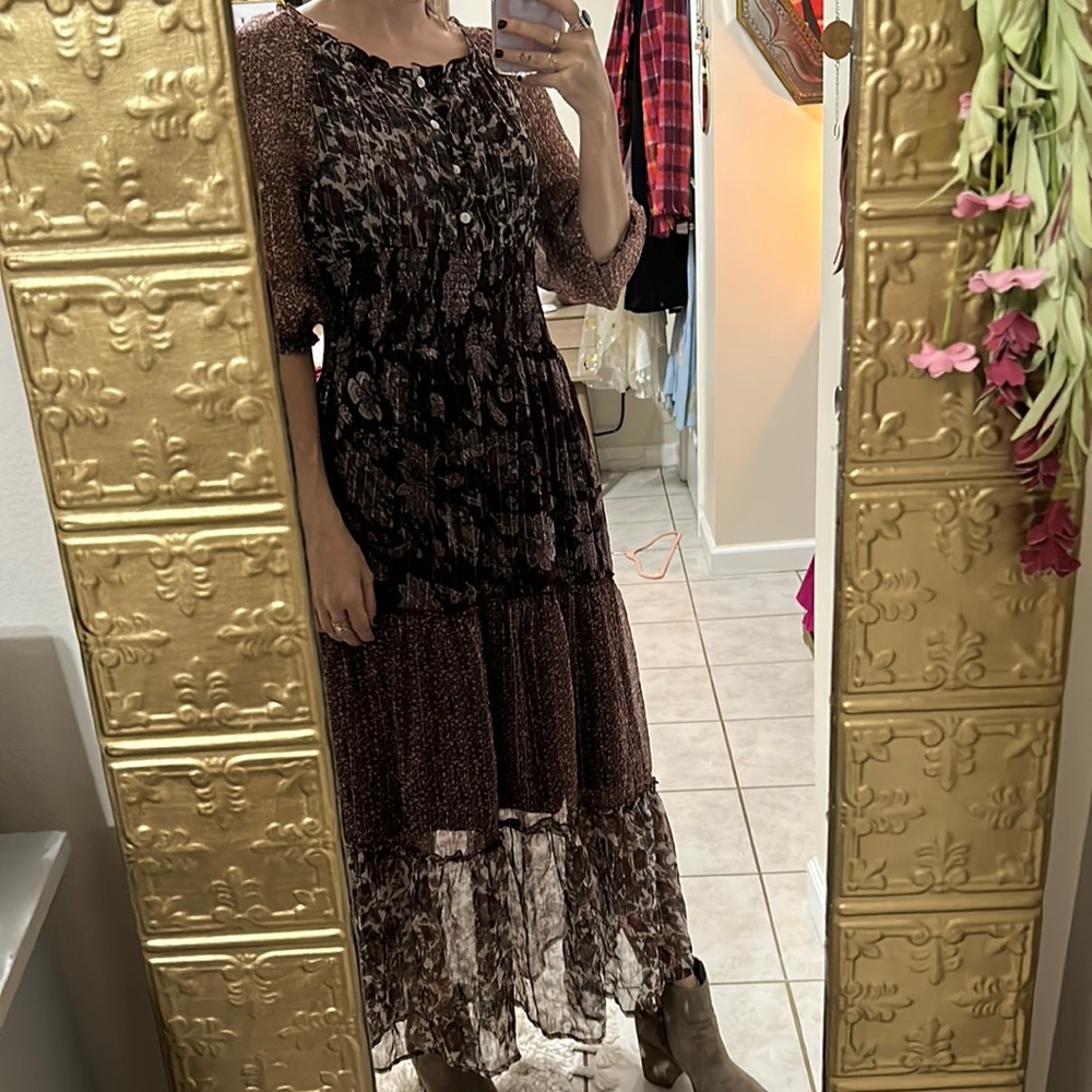 Maxi dress with beautiful details